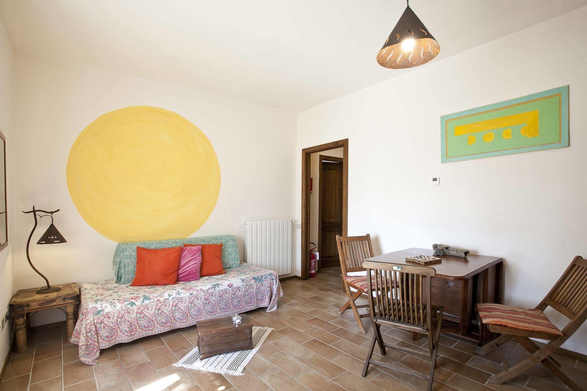 Casale Pundarika Guest House ริปาร์เบลลา ภายนอก รูปภาพ